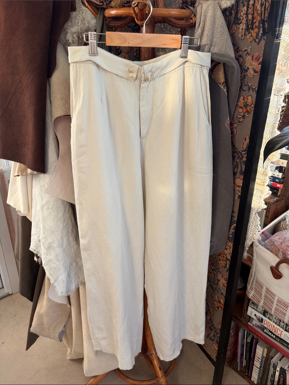 Crescent linen pants